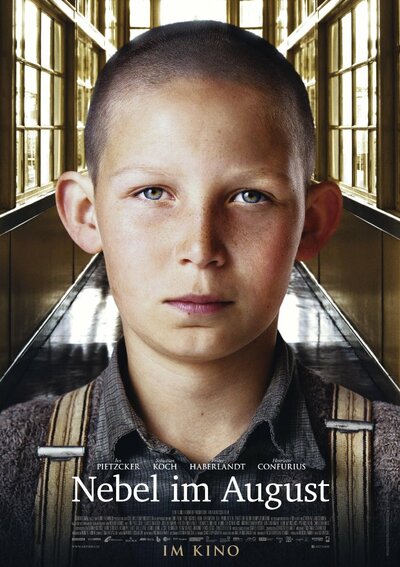 Постер «Августовский туман» (2016)